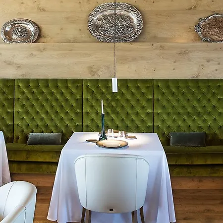 Sants Metges Hotel 5*
